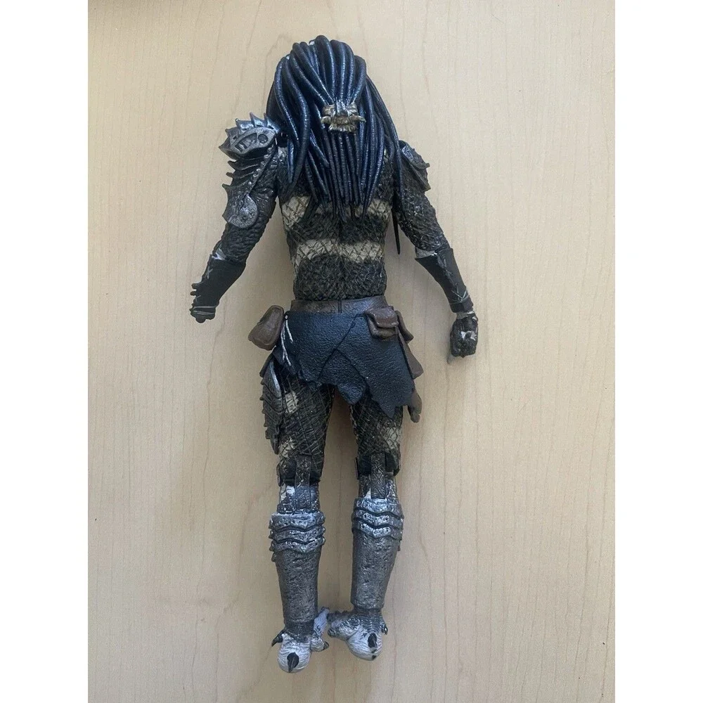 NECA Predator Action Figure 7in Jungle Hunter Poseable Movie Missing Hand